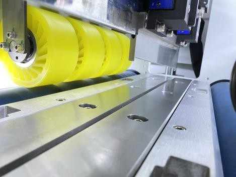 PRY-1800 Tek Geçişli Otomatik Karton Kutu Numune Kesim Makinesi 7