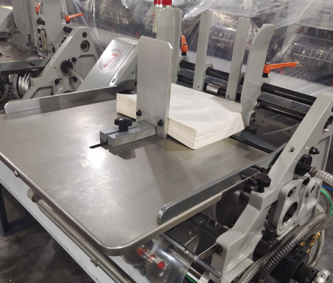 PRY-8D Toplama, Kitap Sırtı Yapıştırma, Dikiş ve Kırpma Makinesi 3